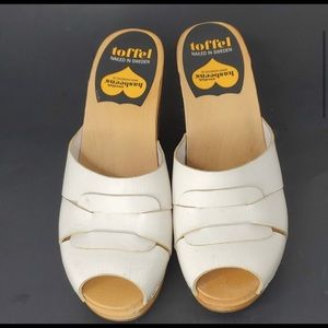 Swedish Hasbeens Peep Toe Clogs size (37) 7